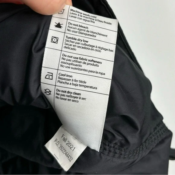 Carhartt Women's Black Hooded Jacket - Picture 13 of 14